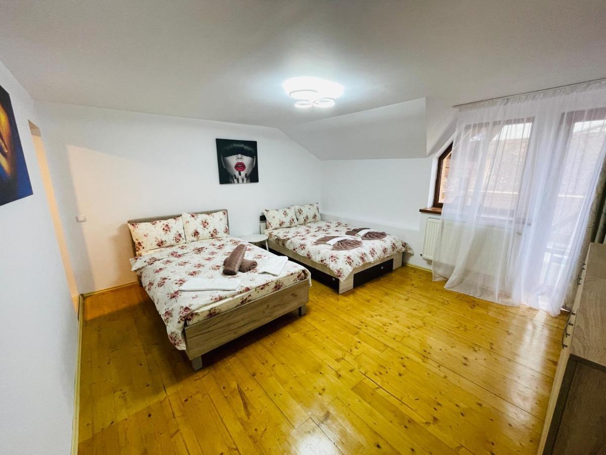 Casa Cu Balcon Leilighet Braşov Eksteriør bilde
