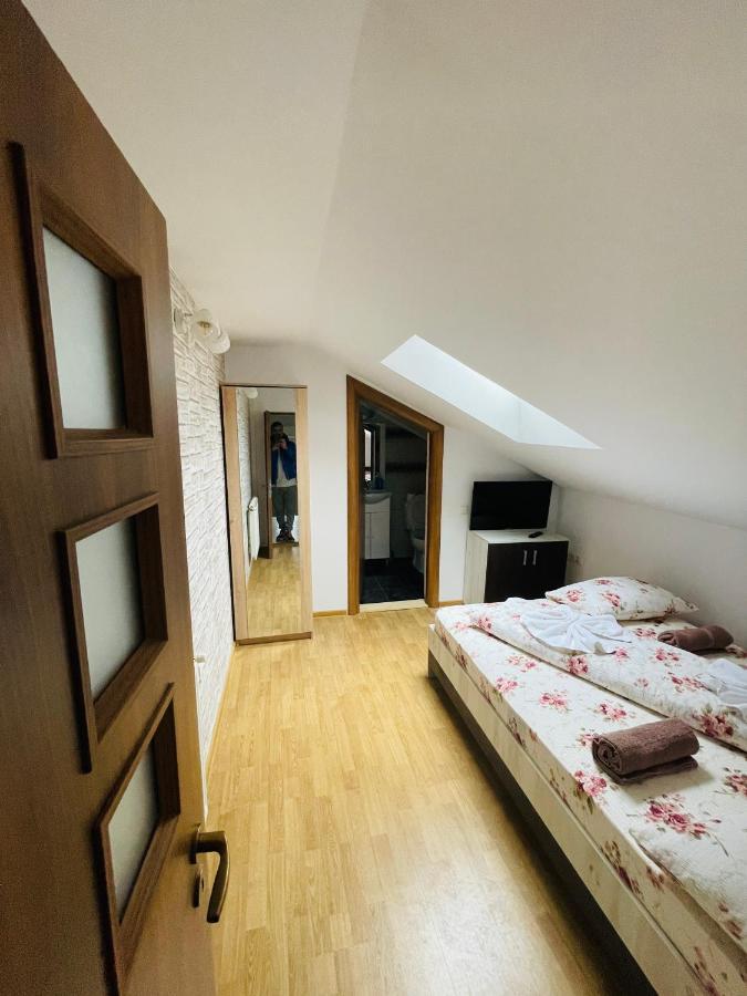 Casa Cu Balcon Leilighet Braşov Eksteriør bilde
