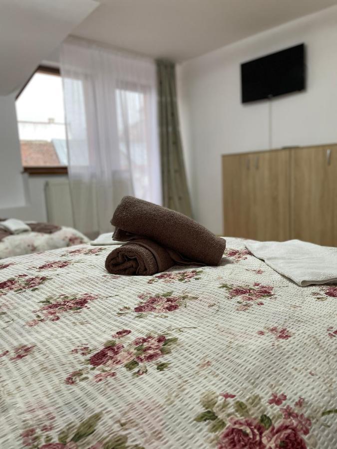 Casa Cu Balcon Leilighet Braşov Eksteriør bilde