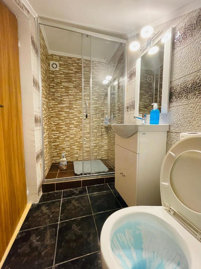 Casa Cu Balcon Leilighet Braşov Eksteriør bilde