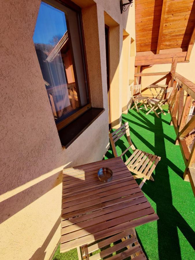 Casa Cu Balcon Leilighet Braşov Eksteriør bilde